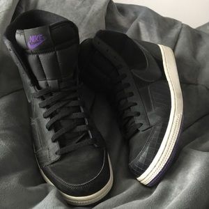 Nike black high tops